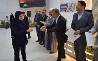  تجلیل از کارکنان بیمارستان قمر بنی هاشم(ع) نقاب با حضور رئیس دانشگاه