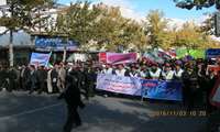 حضور پرسنل شبکه و دانش آموزان بهورزی شهرستان جغتای در راهپیمایی روز 13 آبان