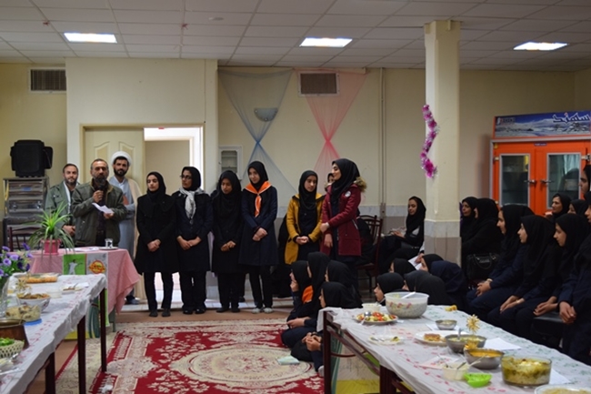 جشنواره غذای مدرسه مزینان 