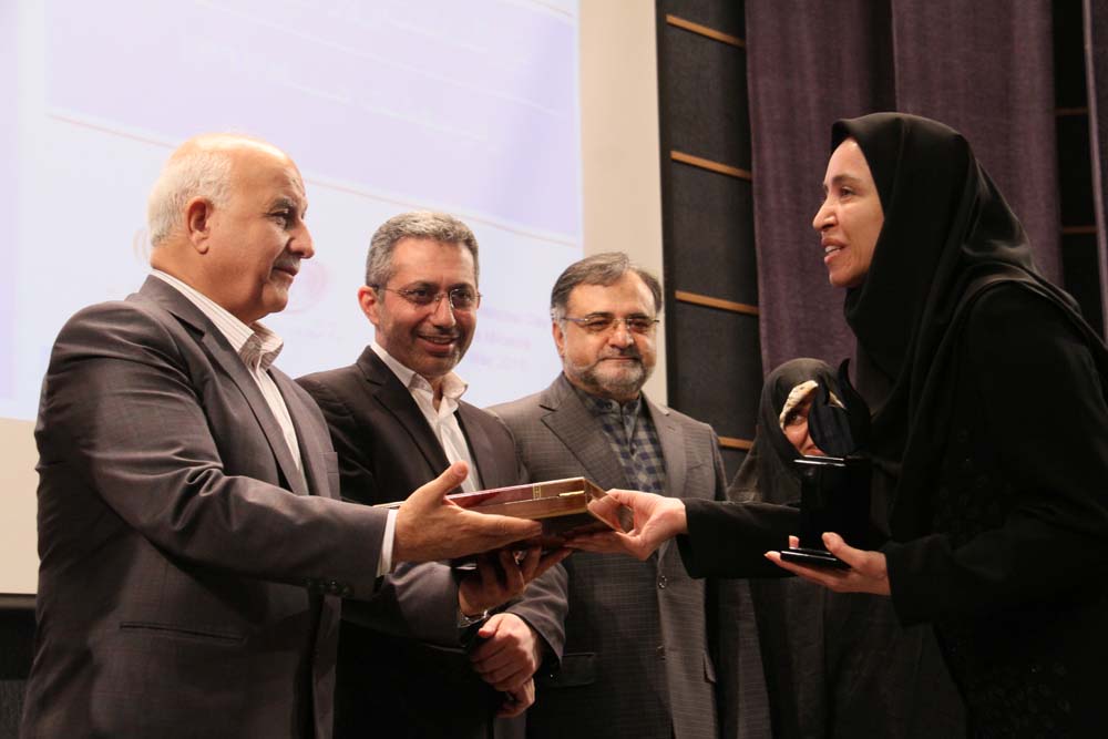 کسب رتبه برتر کشوری در حوزه مامایی توسط دانشگاه کسب رتبه برتر کشوری در حوزه مامایی توسط دانشگاه