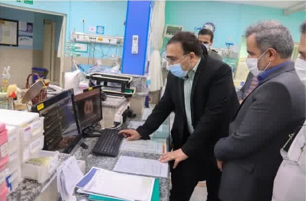 حضور رئیس دانشگاه در بیمارستان واسعی و بررسی نحوه خدمات رسانی به مراجعین حضور رئیس دانشگاه در بیمارستان واسعی و بررسی نحوه خدمات رسانی به مراجعین